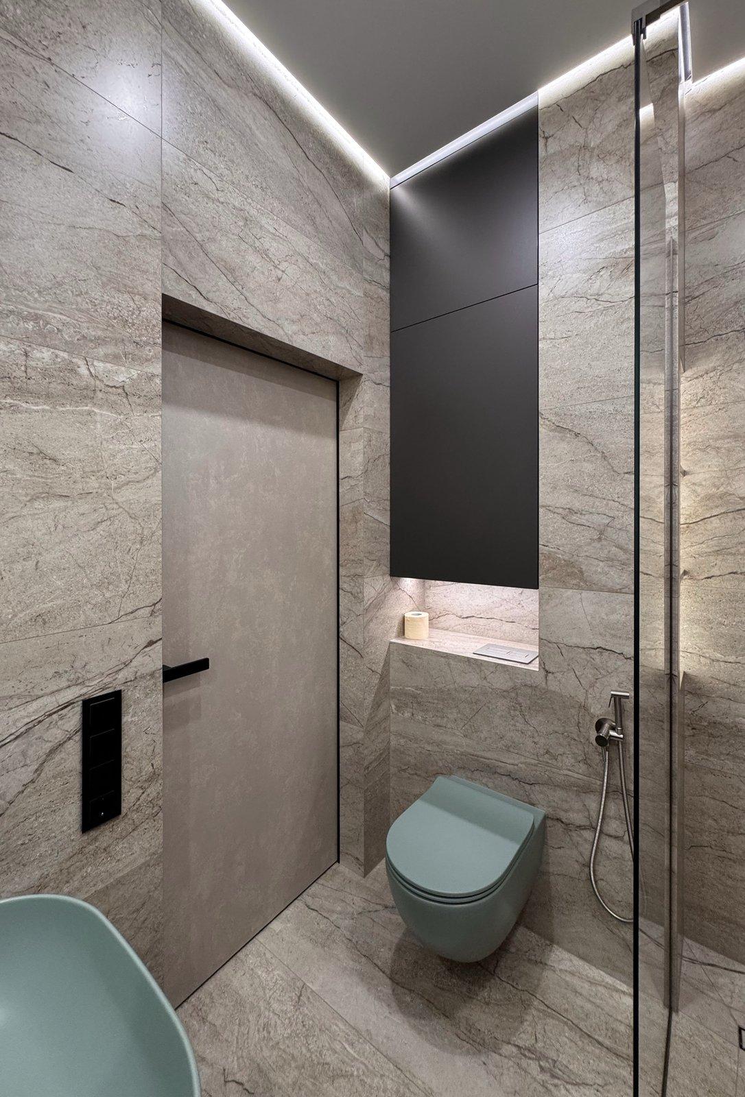 Graphite Shower Room with Green Stone Top — 3