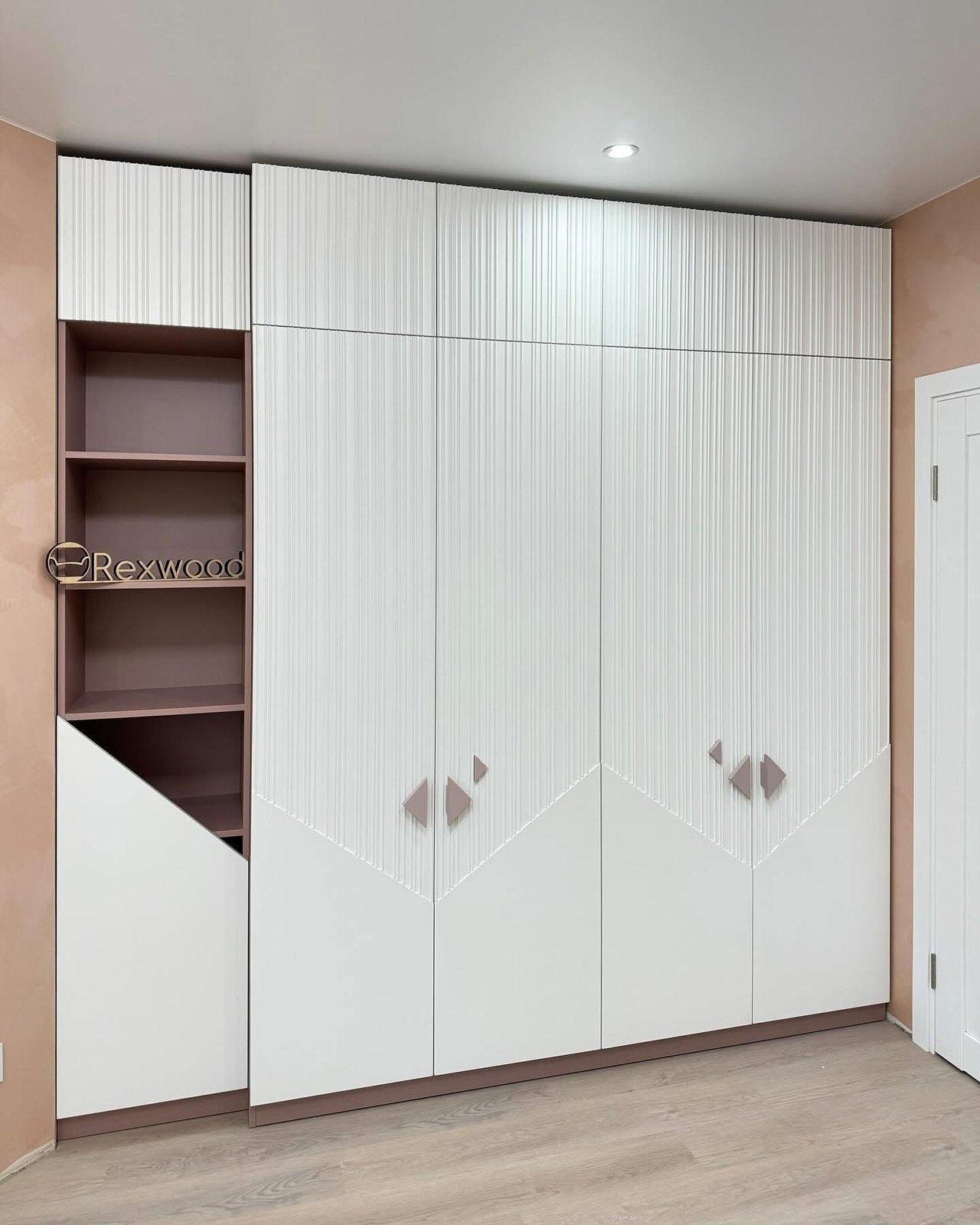 Children's Room with Upholstered Bunk Bed — 4