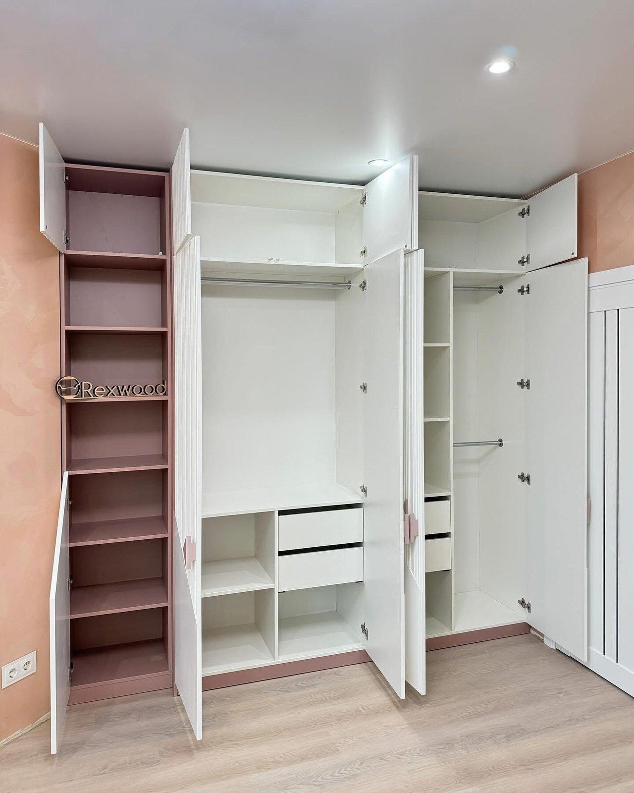 Children's Room with Upholstered Bunk Bed — 12