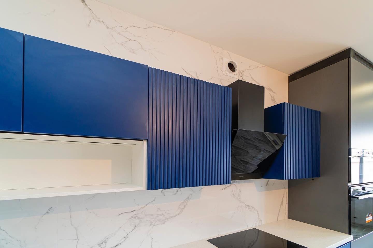 Cobalt & Graphite Kitchen with Fluted Island — 5