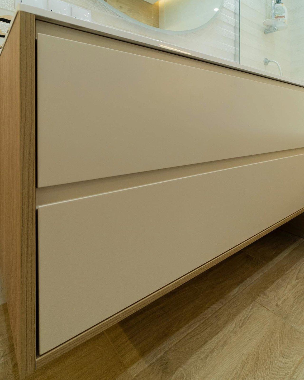 Cream & Oak Bathroom with Concealed Storage — 7