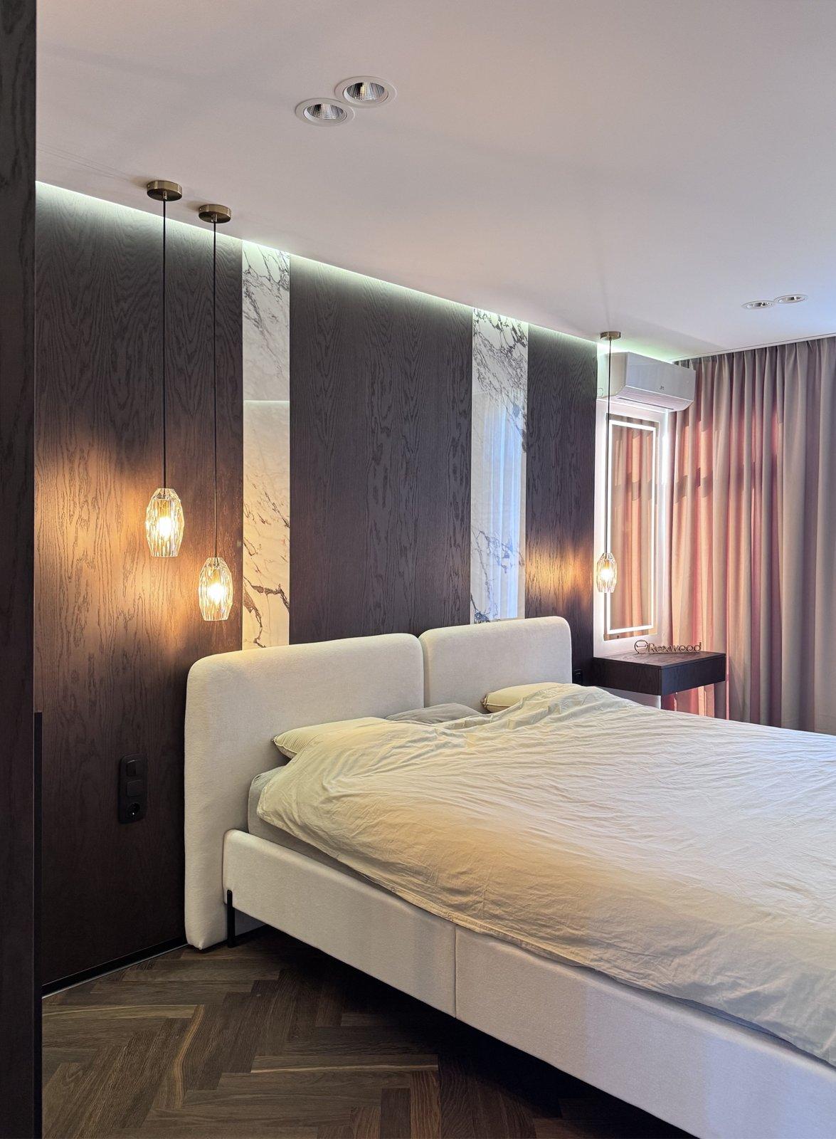 Dark Oak & Marble Bedroom