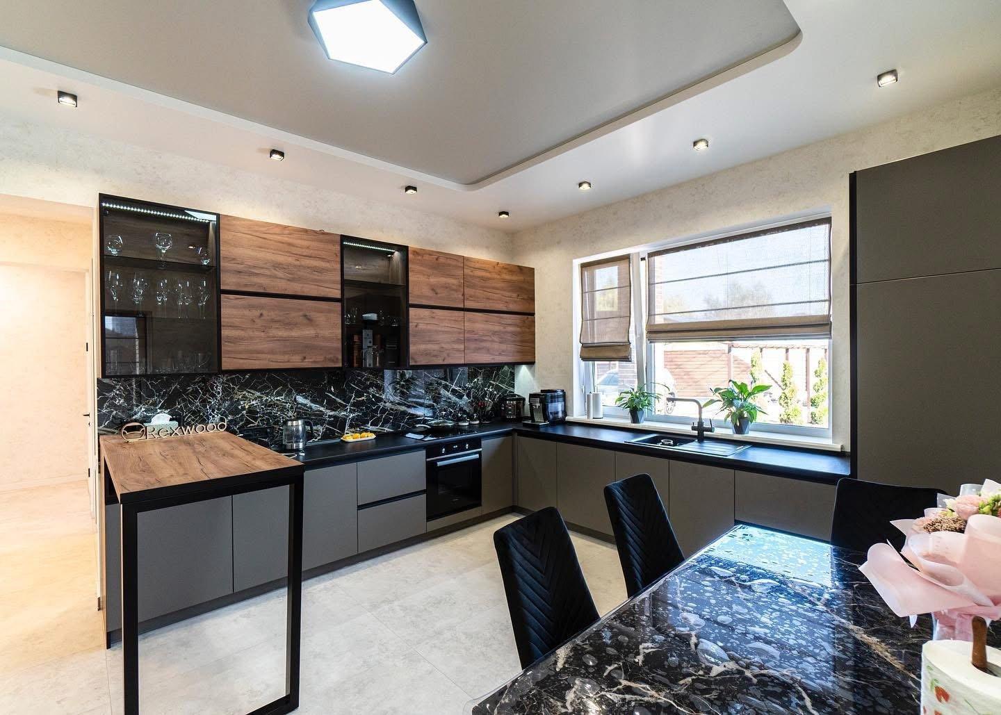 Graphite & Oak Kitchen with Bar