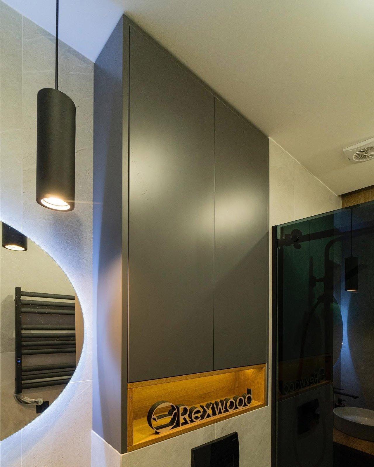 Graphite & Oak Shower Room — 3