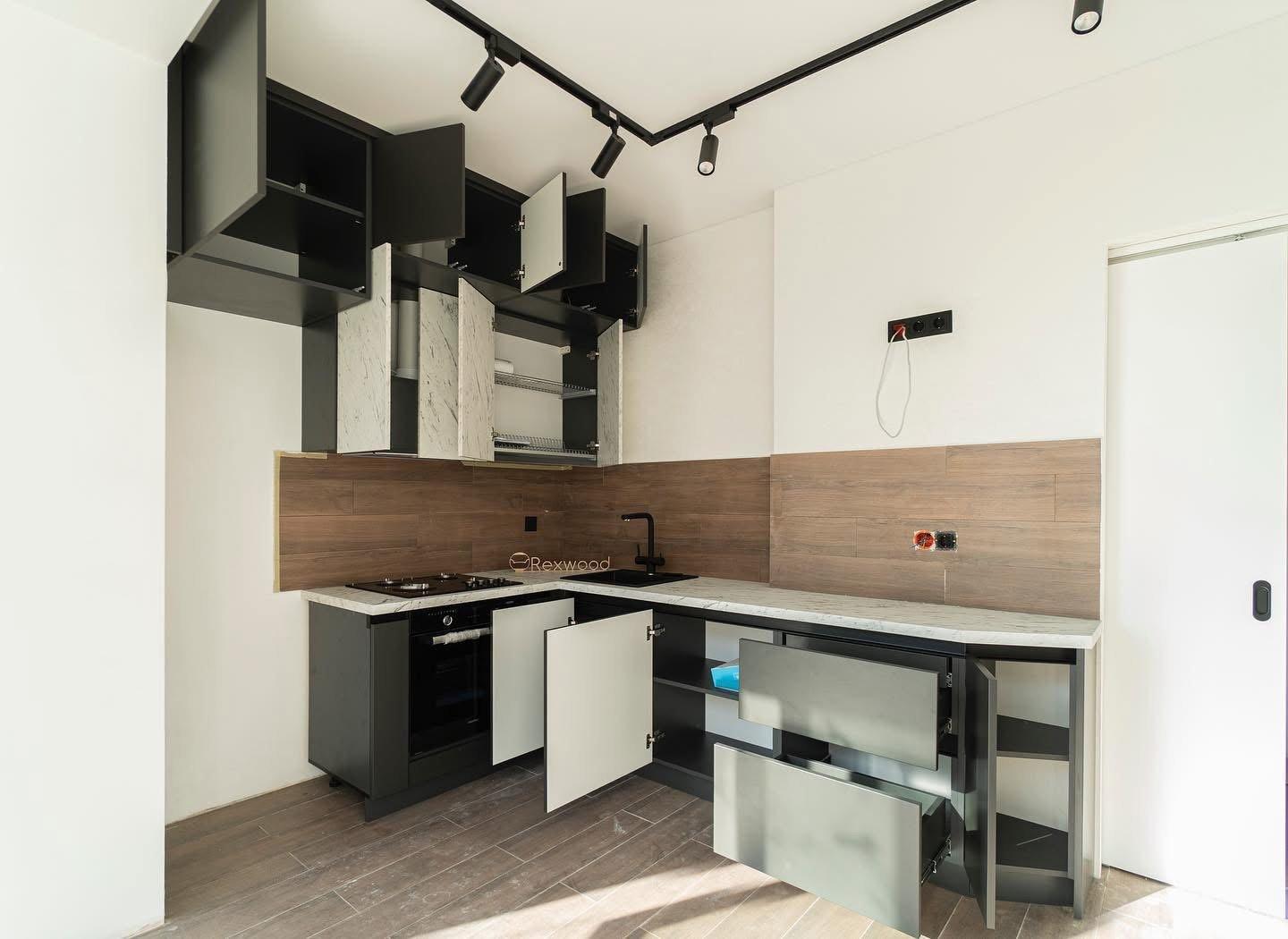 Graphite & White Marble-Effect L-Shaped Kitchen — 4