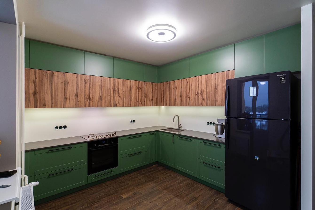 Green & Oak Kitchen