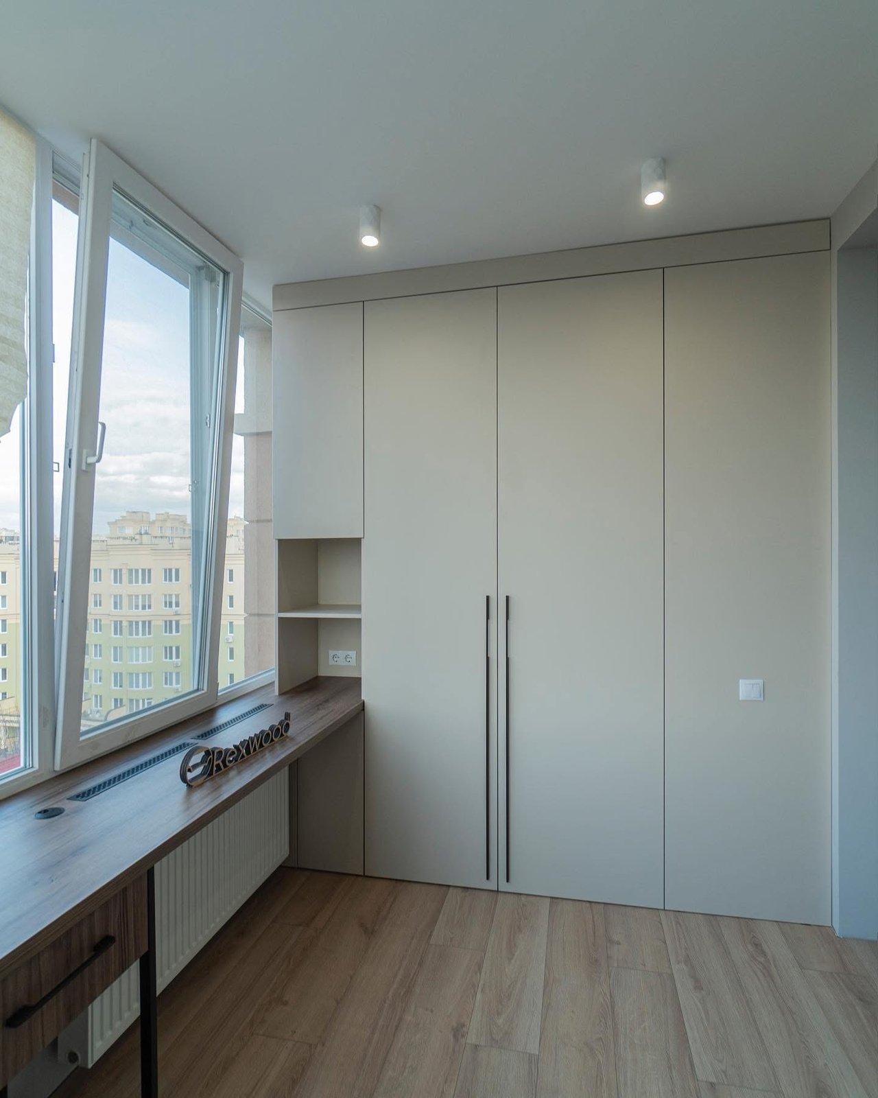 Balcony Study with Window Desk, Handleless Wardrobe & Hidden Storage — 4