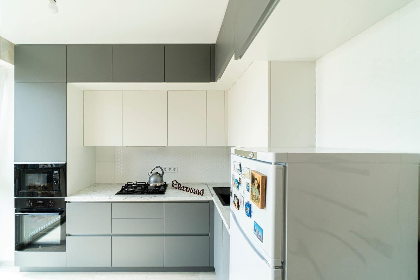 Grey & Cream Two-Tier L-Shaped Kitchen — 3