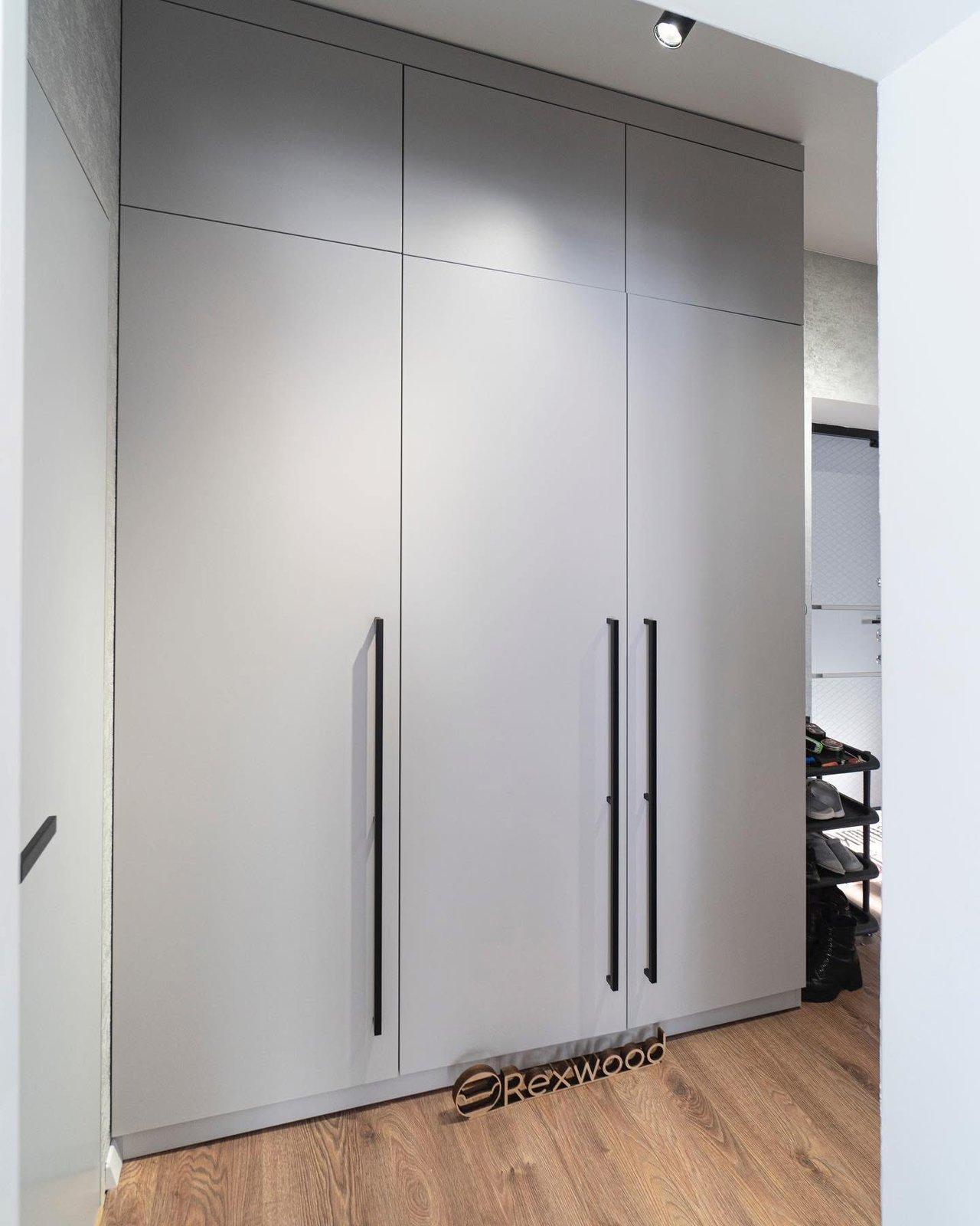 Grey Entryway Wardrobe with Extra-Long Black Handles