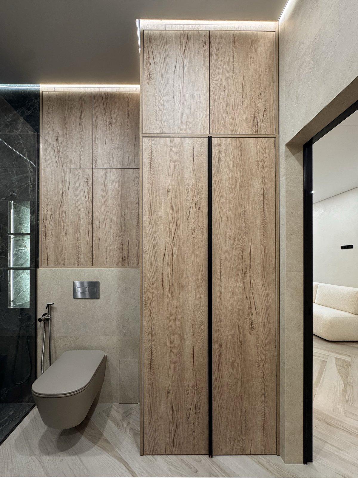 Oak Bathroom with Concealed Laundry & Cat House — 5