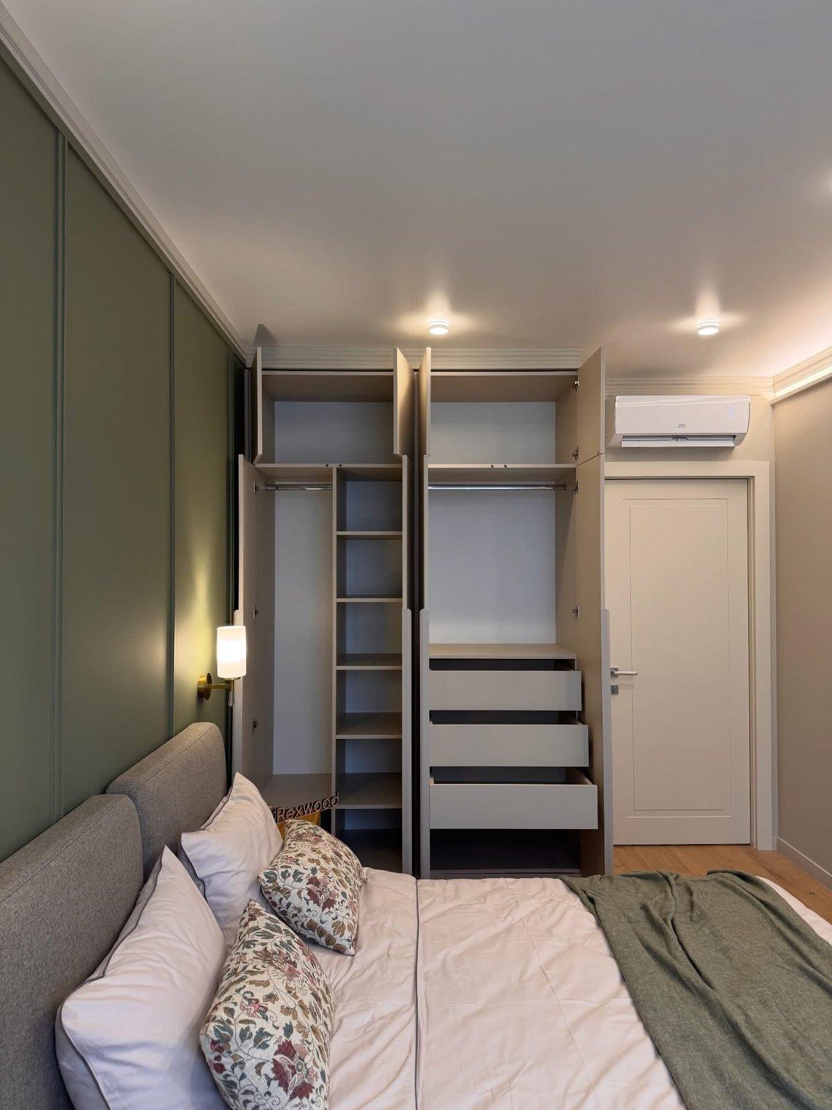 Bedroom Wardrobe with Sage Panelling — 4
