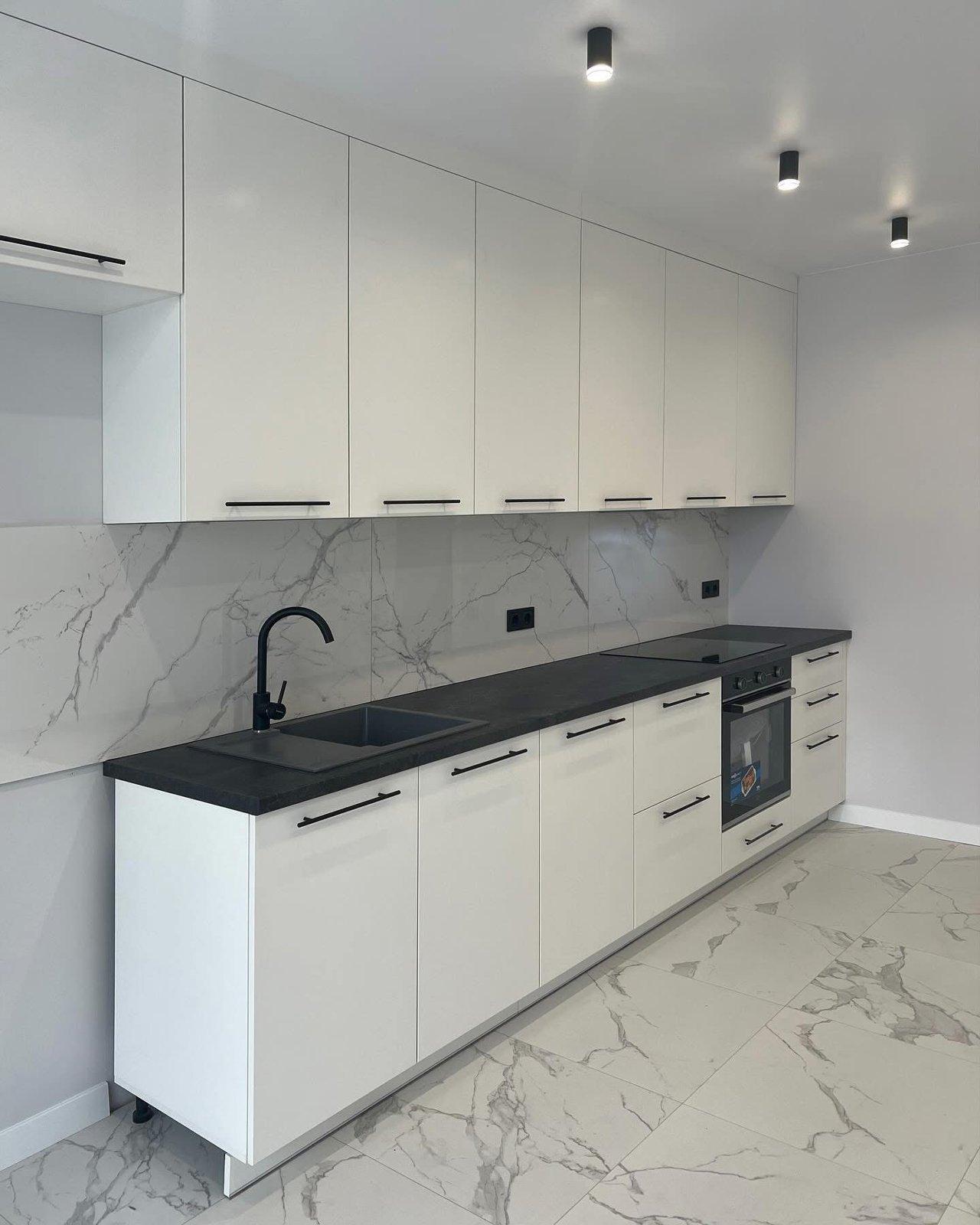 Minimalistische Wohnung in Weiß — 2