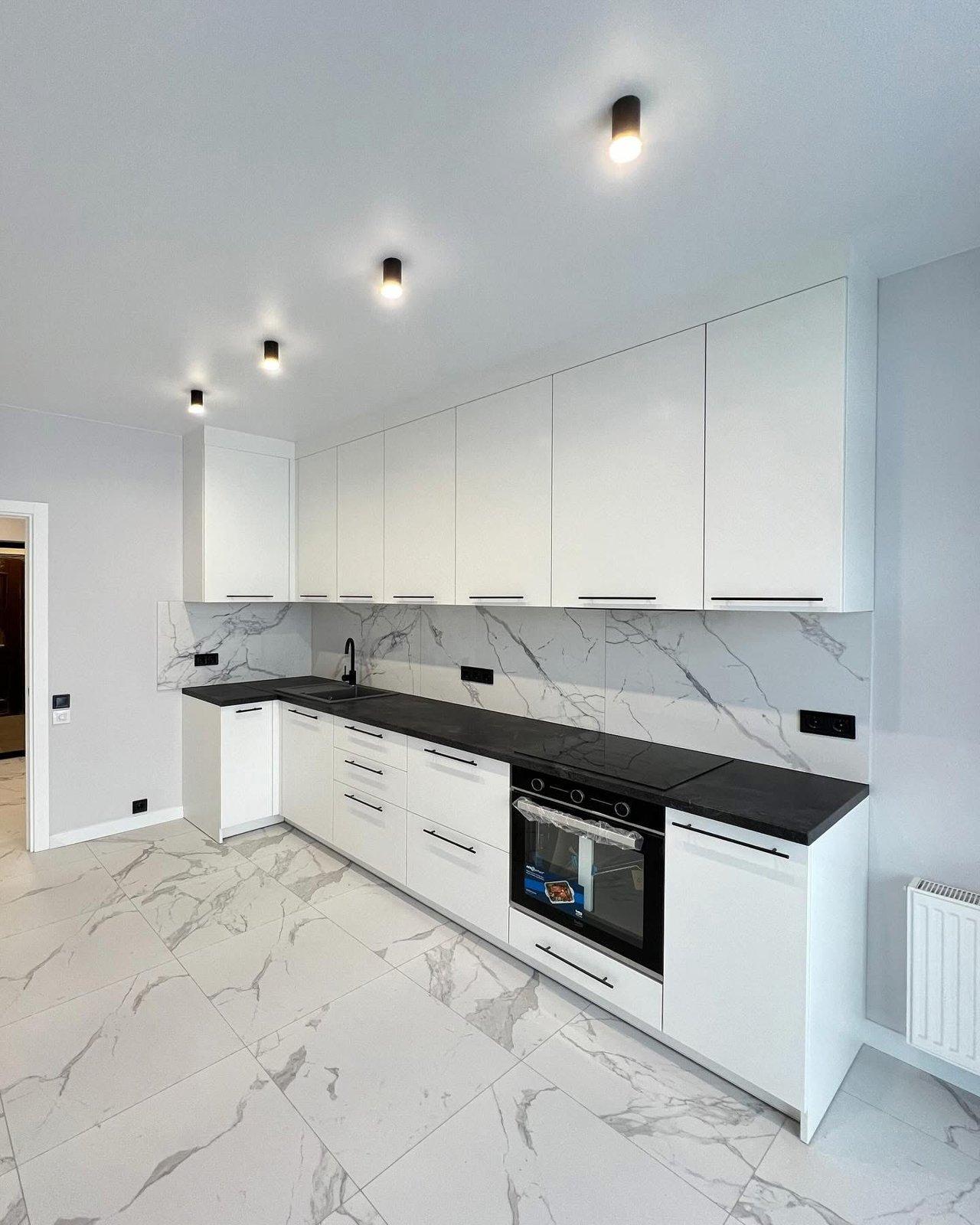 Minimalistische Wohnung in Weiß — 6